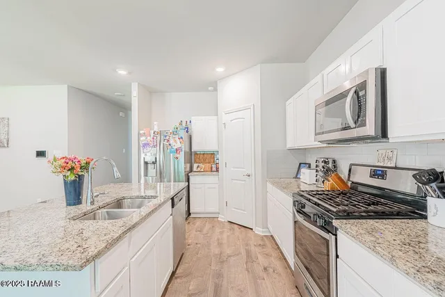 $2,100 | 521 Saddle Crest Drive, Lafayette, LA 70507