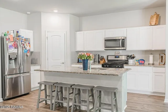 $2,100 | 521 Saddle Crest Drive, Lafayette, LA 70507