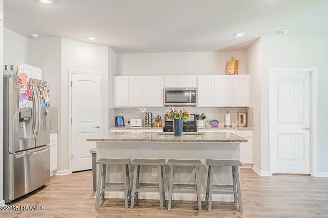 $2,100 | 521 Saddle Crest Drive, Lafayette, LA 70507