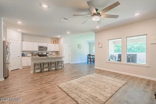 $2,100 | 521 Saddle Crest Drive, Lafayette, LA 70507