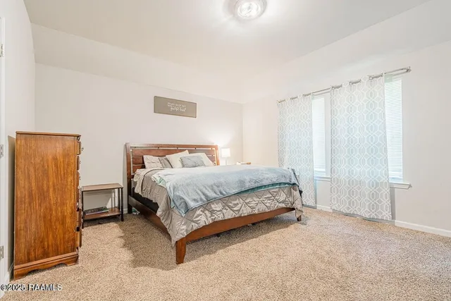 $2,100 | 521 Saddle Crest Drive, Lafayette, LA 70507