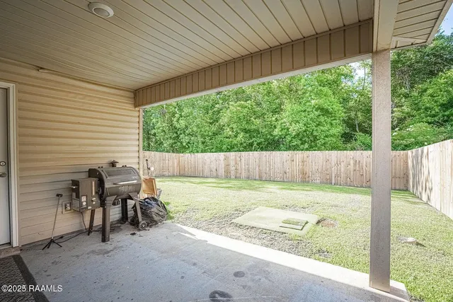 $2,100 | 521 Saddle Crest Drive, Lafayette, LA 70507