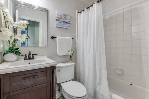 $380,000 | 3810 Antioch Circle, Carrollton, TX 75007