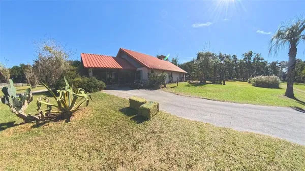 $900,000 | 4540 West Highway 318, Citra, FL 32113