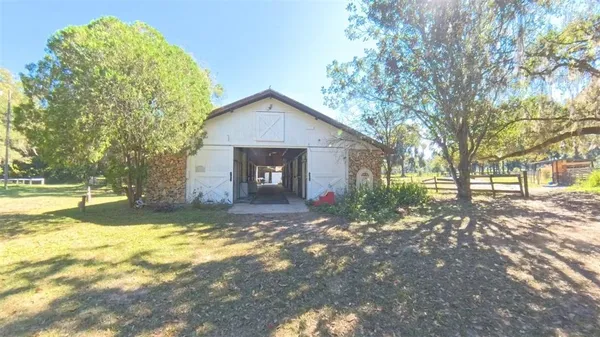 $900,000 | 4540 West Highway 318, Citra, FL 32113