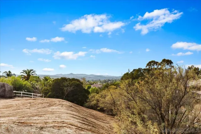 $1,099,900 | 31252 North Star Way, Valley Center, CA 92082