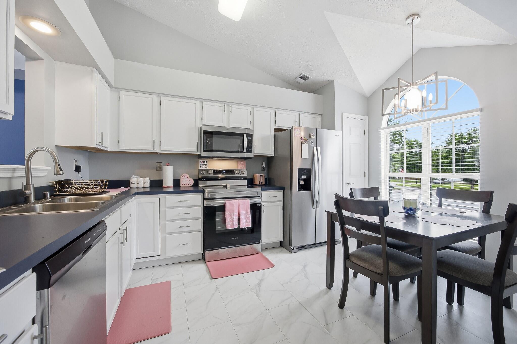Kitchen 1