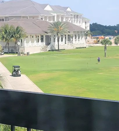 $2,200 | 2000 Presidential Way, Unit 306, West Palm Beach, FL 33401