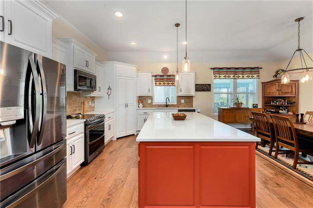 19008 189th Street Spring Hill, KS 66083 - Photo 28 of 57