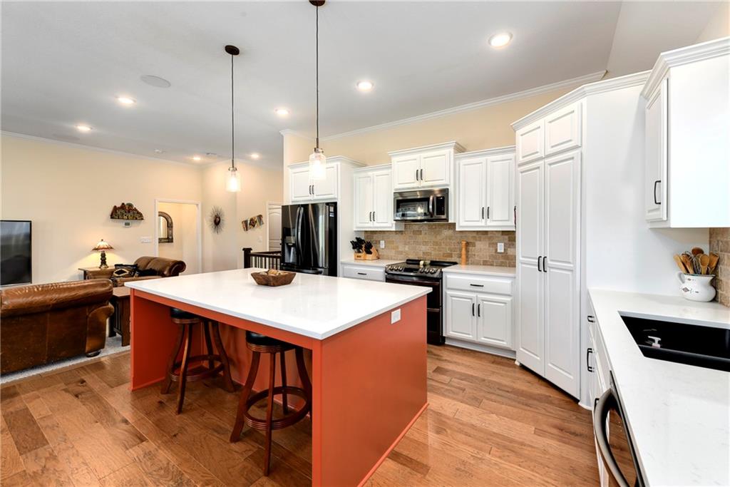 19008 189th Street Spring Hill, KS 66083 - Photo 29 of 57