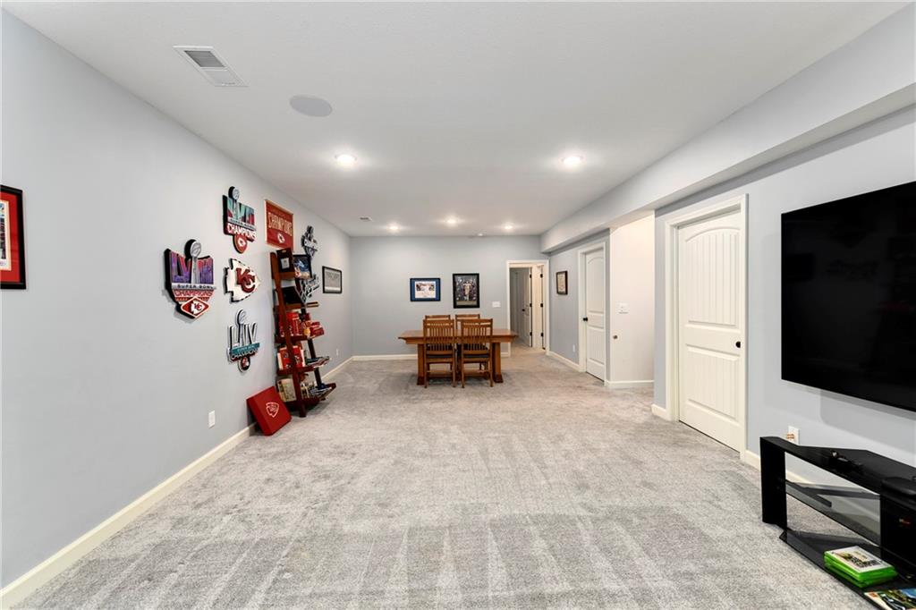 19008 189th Street Spring Hill, KS 66083 - Photo 41 of 57