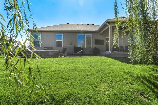 $599,000 | 19008 189th Street, Spring Hill, KS 66083