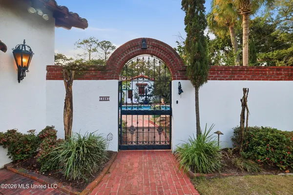 $2,500,000 | 13801 Arbor Circle, Ocean Springs, MS 39564
