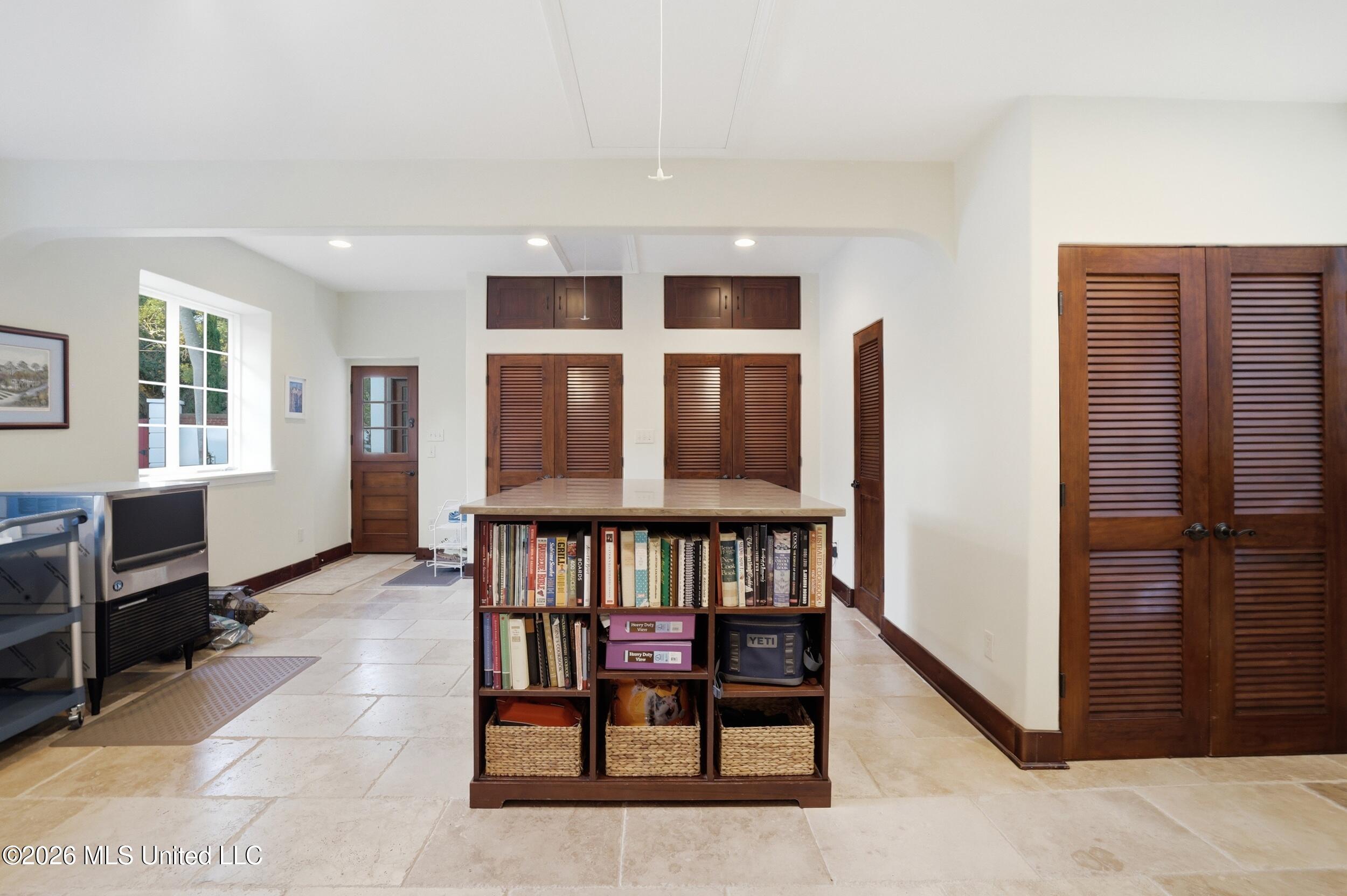 13801 Arbor Circle Ocean Springs, MS 39564 - Photo 35 of 95 UTILITY