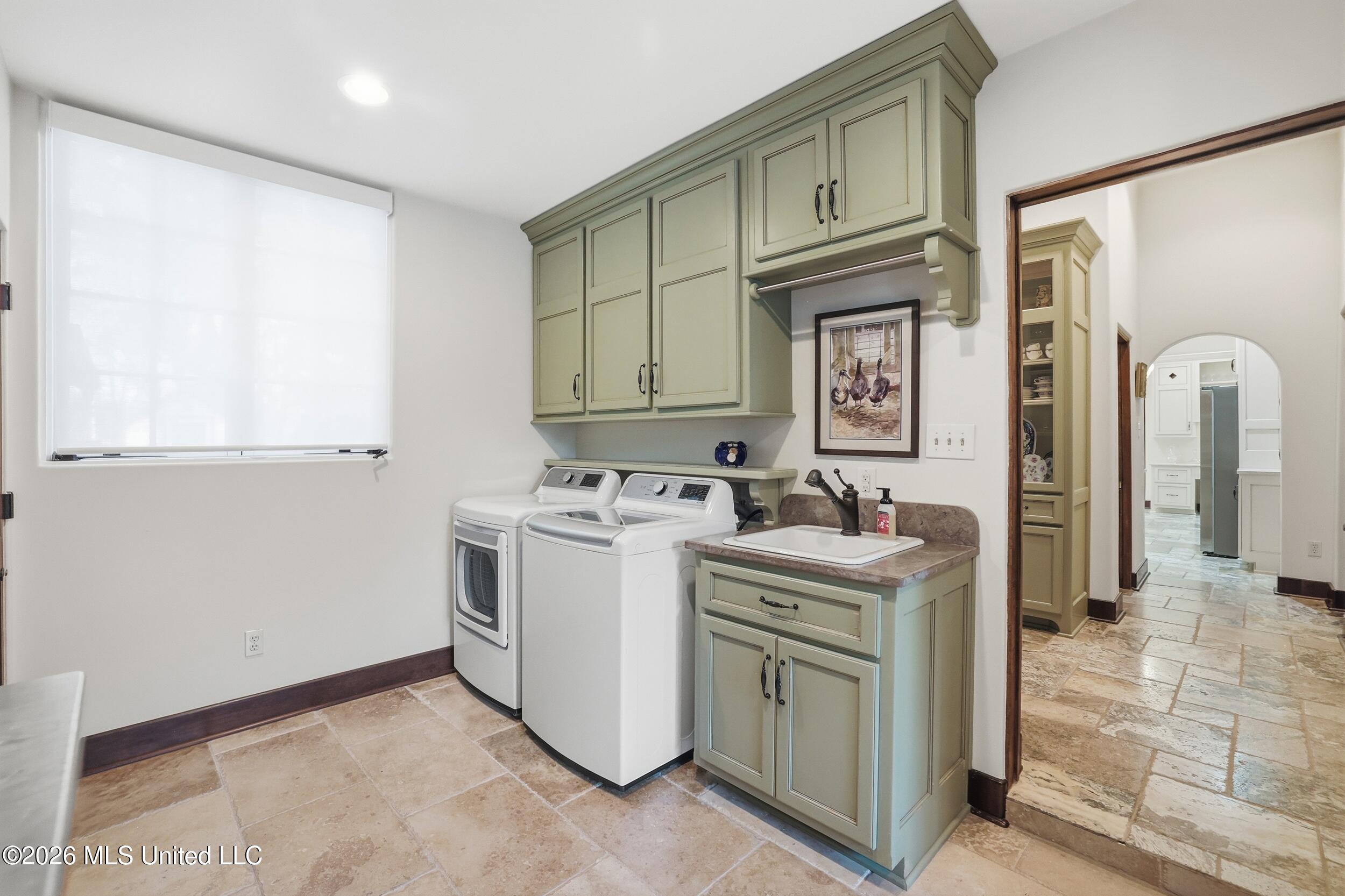 13801 Arbor Circle Ocean Springs, MS 39564 - Photo 38 of 95 UTILITY