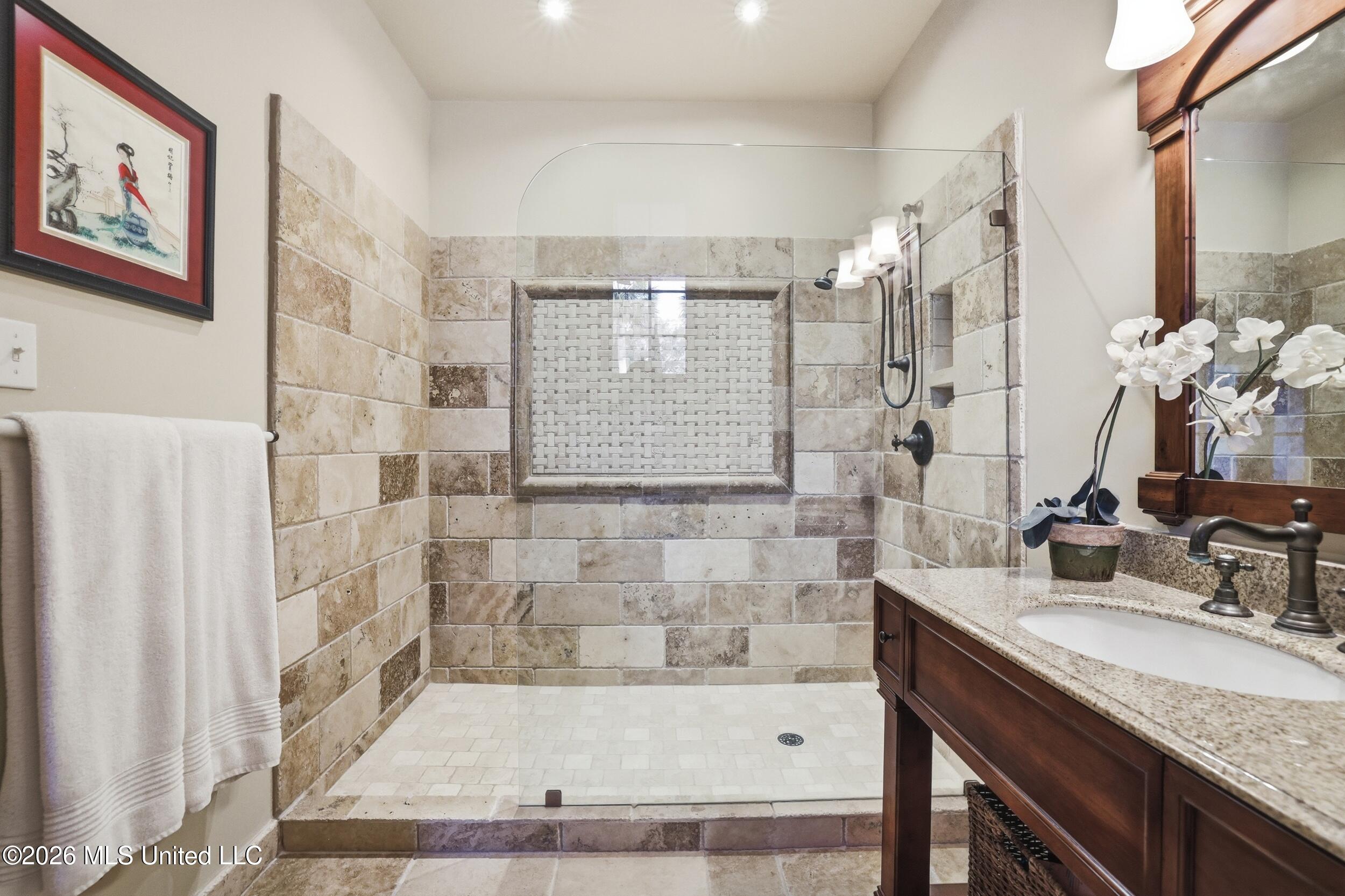 13801 Arbor Circle Ocean Springs, MS 39564 - Photo 48 of 95 ENSUITE BATHROOM