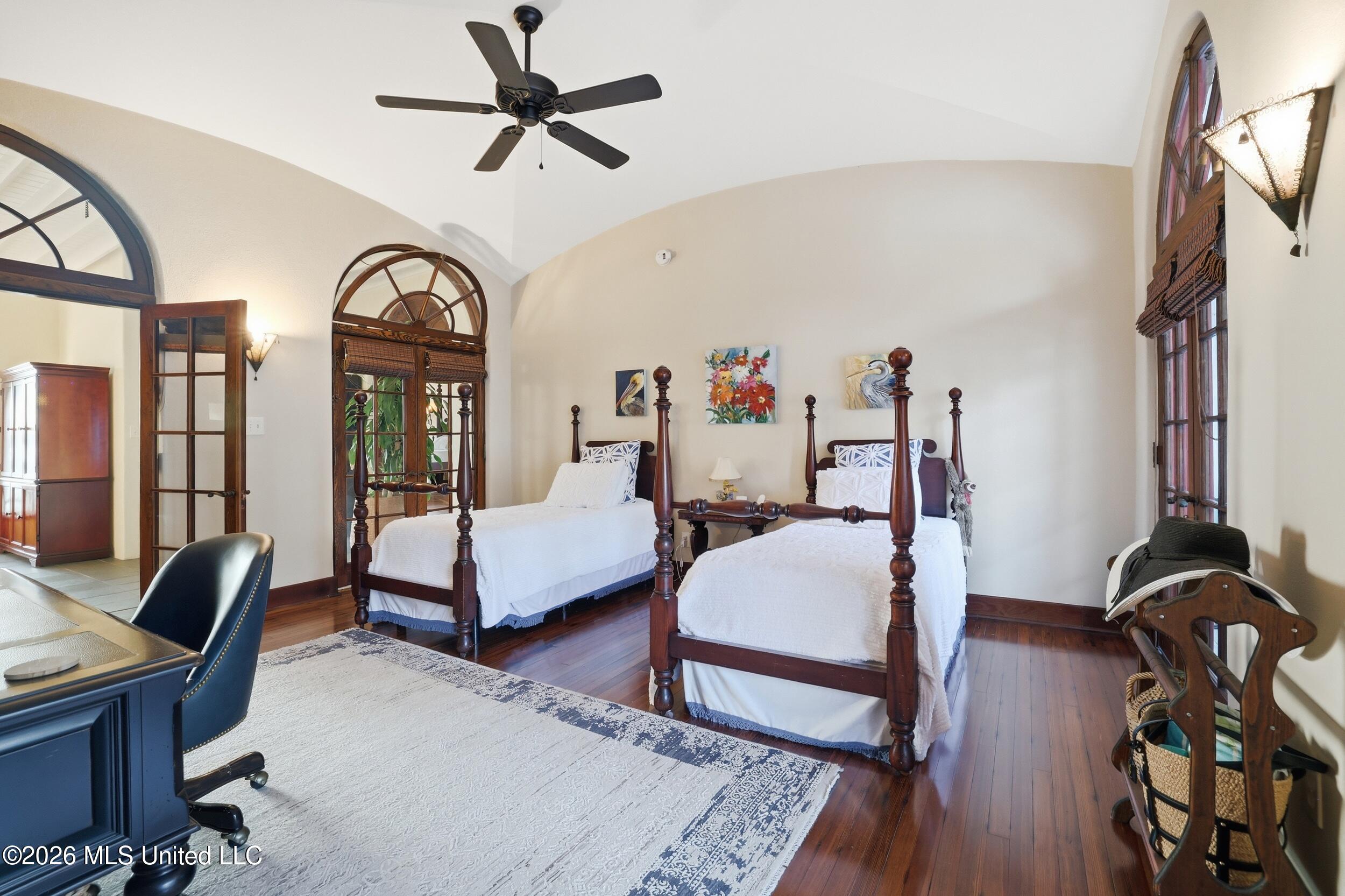 13801 Arbor Circle Ocean Springs, MS 39564 - Photo 50 of 95 GUEST ROOM TWO