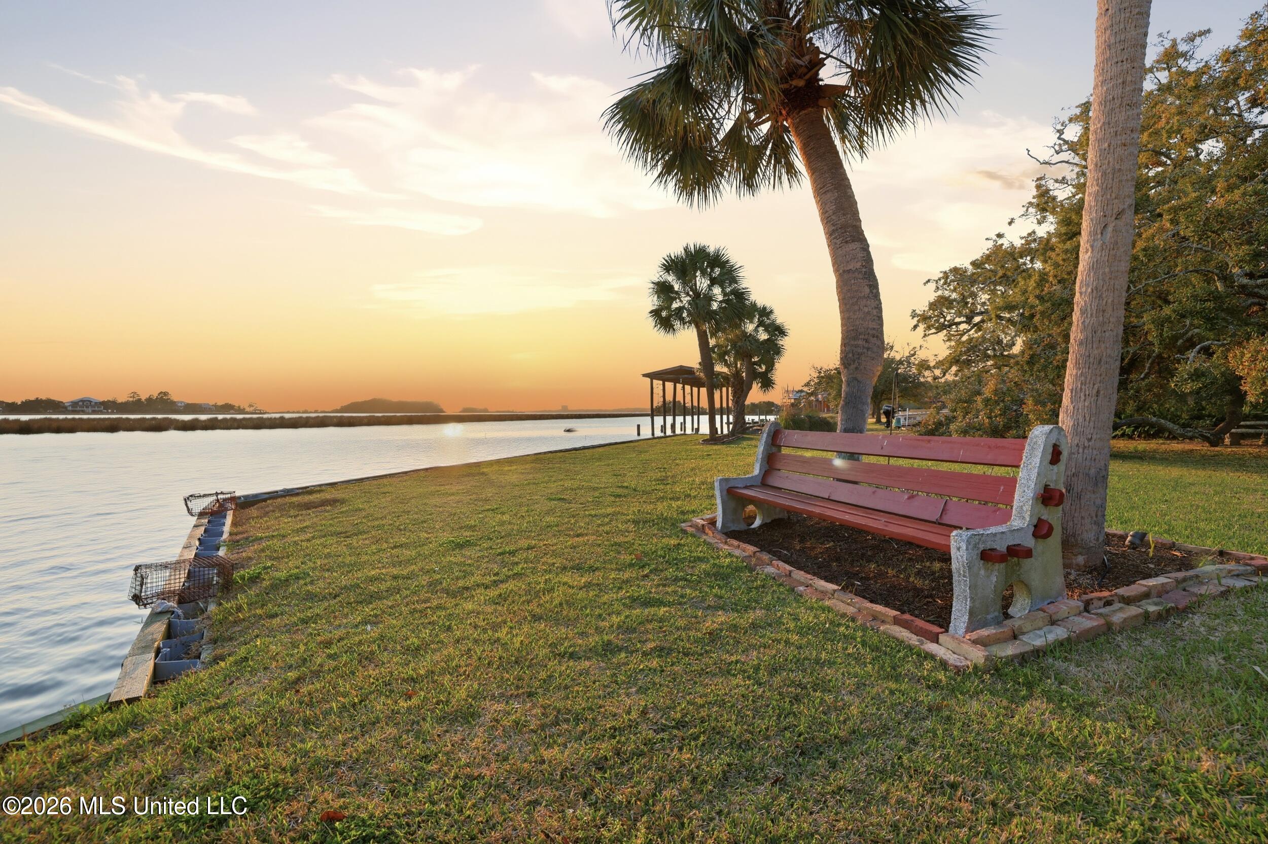 13801 Arbor Circle Ocean Springs, MS 39564 - Photo 82 of 95 SUNSET SEAT