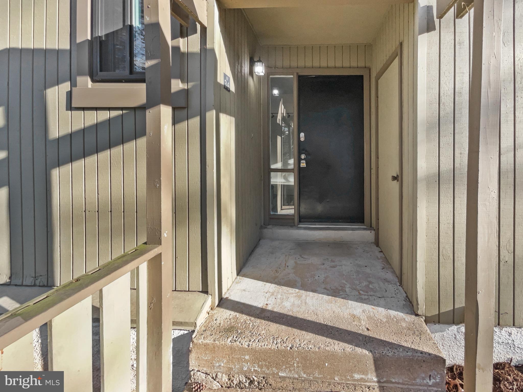 11736 Decade Court Reston, VA 20191 - Photo 6 of 65