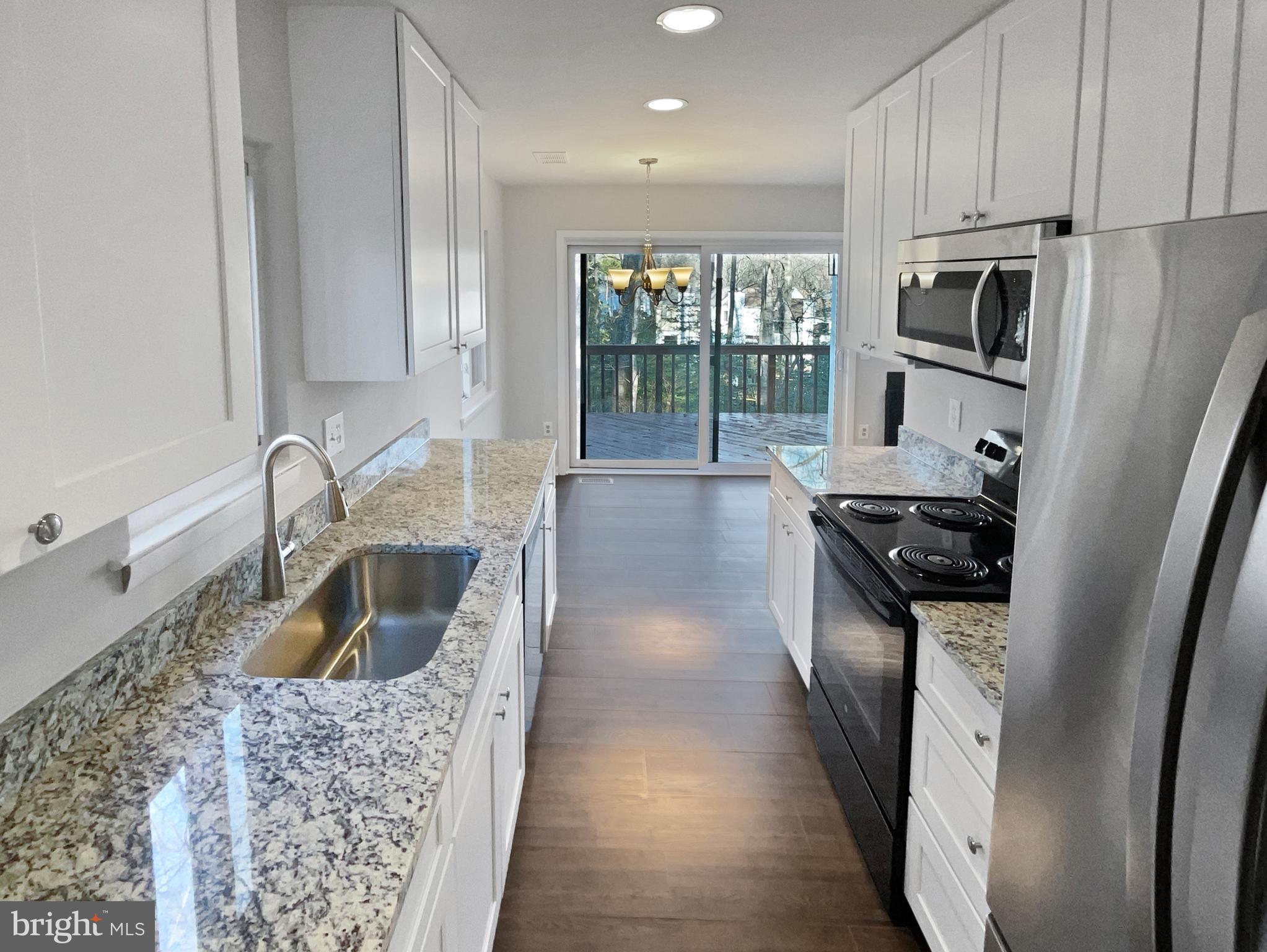 11736 Decade Court Reston, VA 20191 - Photo 7 of 65