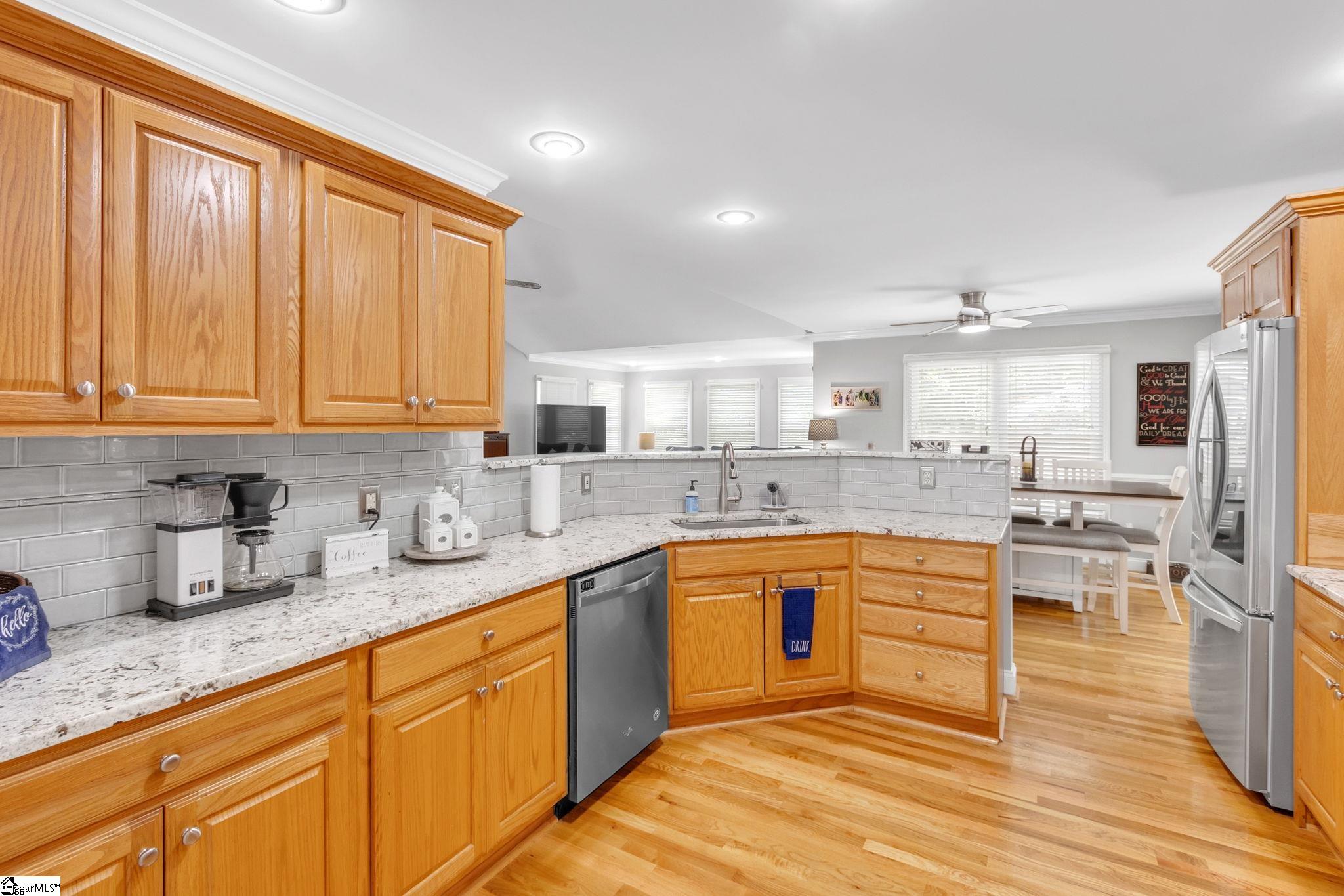 402 Lia Way Easley, SC 29642 - Photo 14 of 36