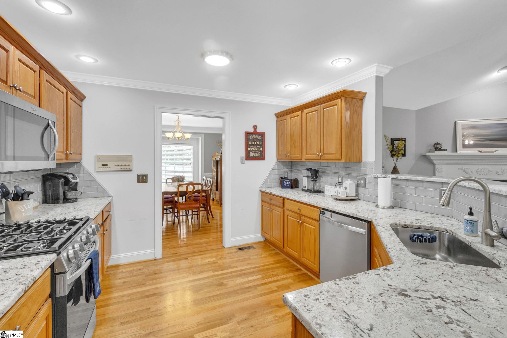 402 Lia Way Easley, SC 29642 - Photo 16 of 36