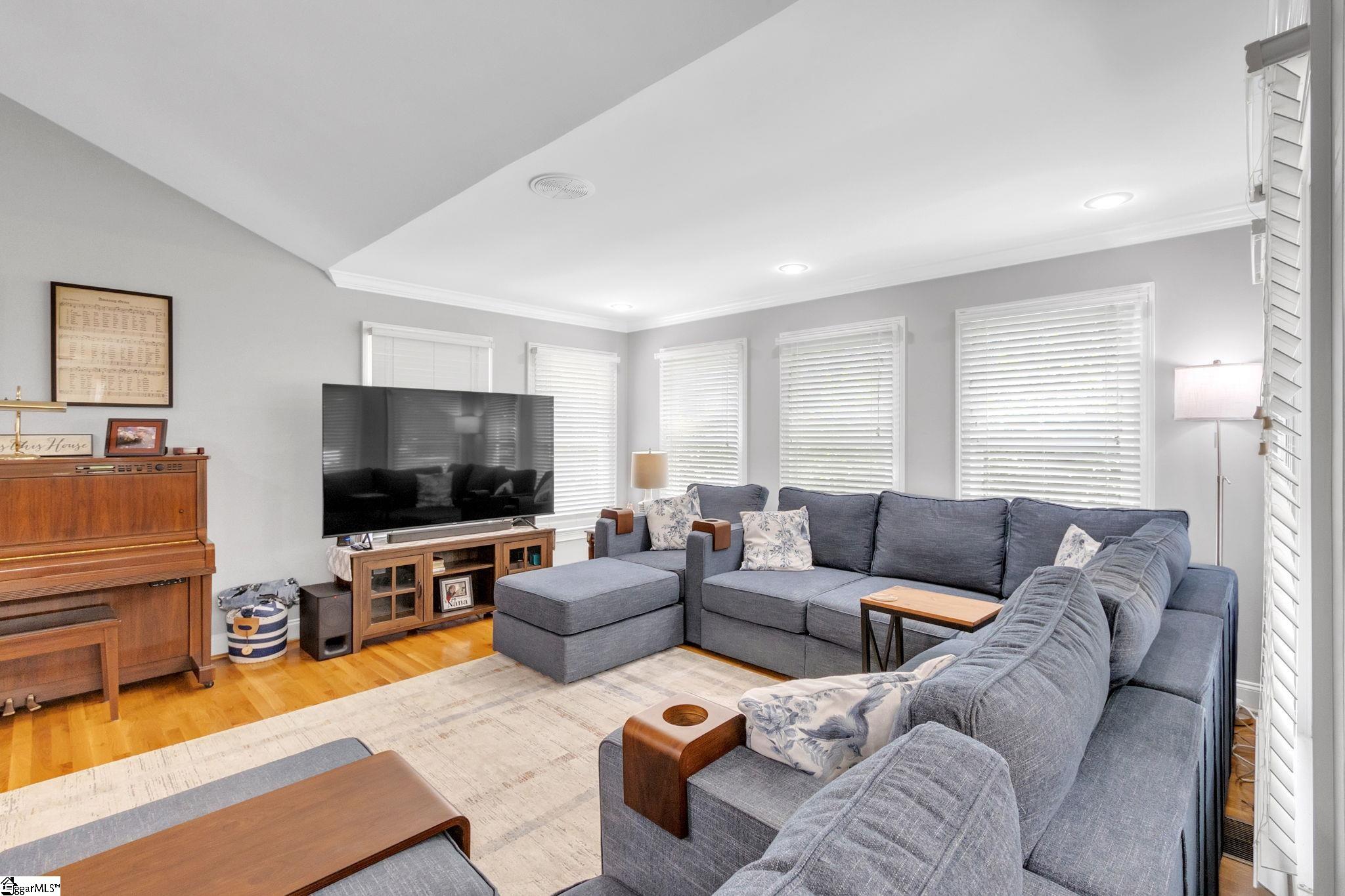 402 Lia Way Easley, SC 29642 - Photo 7 of 36