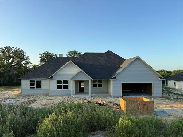 $555,000 | 277 Zebrastone Way, Poolville, TX 76487