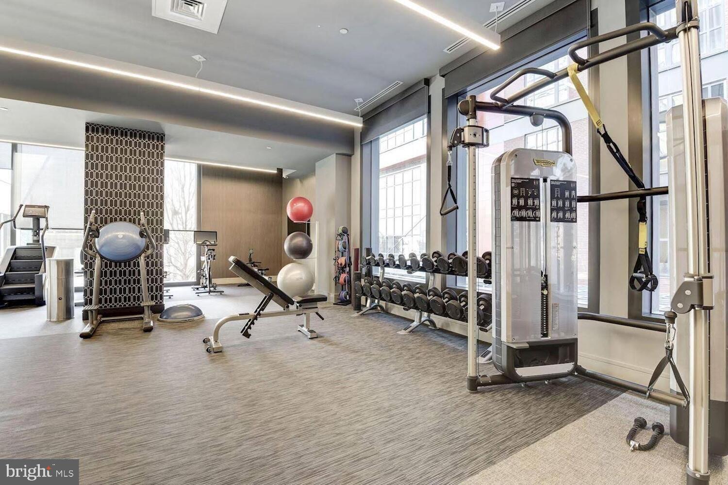 45 Sutton Square Southwest, Unit 1118 Washington, DC 20024 - Photo 40 of 65 Fully-equipped community gym