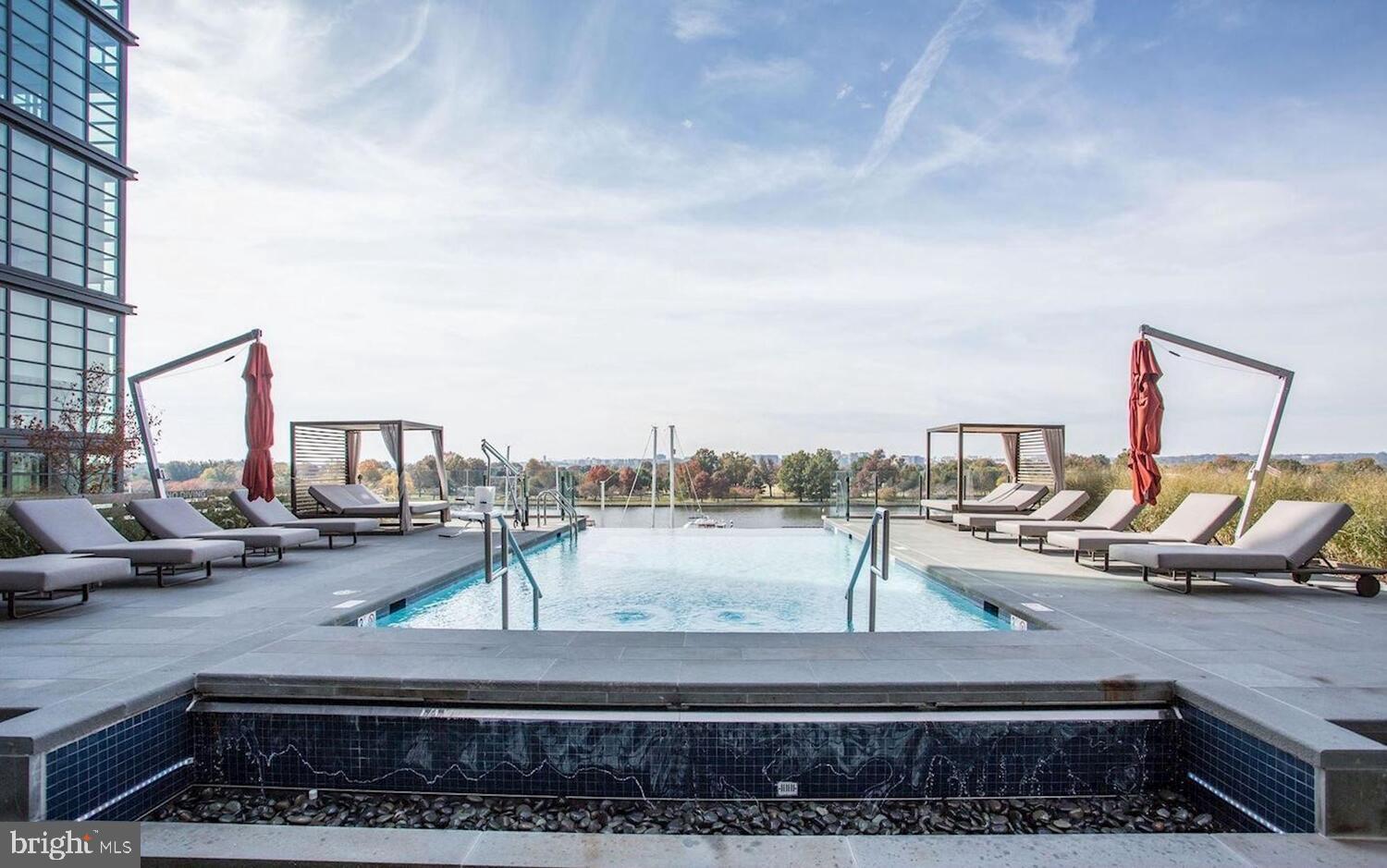 45 Sutton Square Southwest, Unit 1118 Washington, DC 20024 - Photo 51 of 65 Infinity-edge saltwater pool