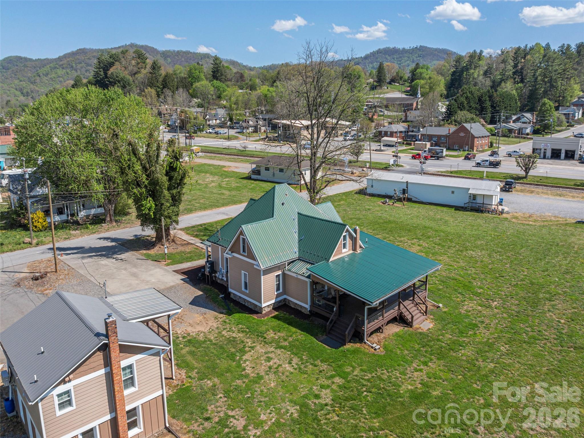 274 Charles Street Clyde, NC 28721 - Photo 34 of 40