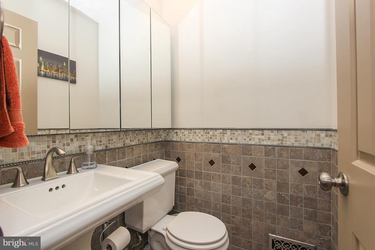 15216 Donna Drive Silver Spring, MD 20905 - Photo 16 of 30 Bath