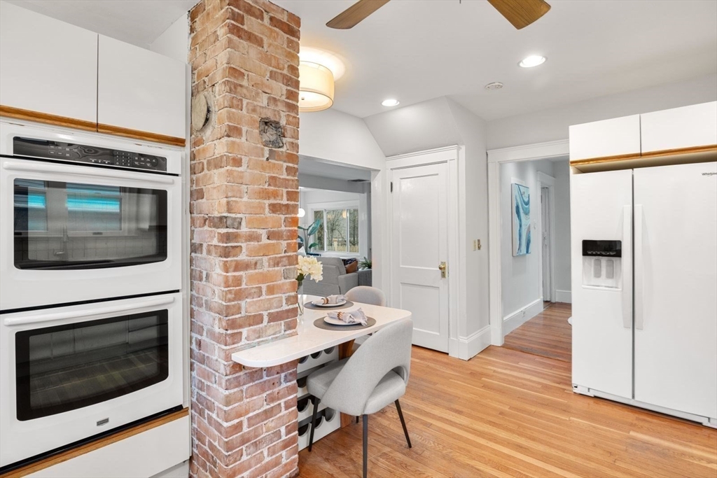 8 Russell Road Newton, MA 02458 - Photo 9 of 33 Gallery Image 9