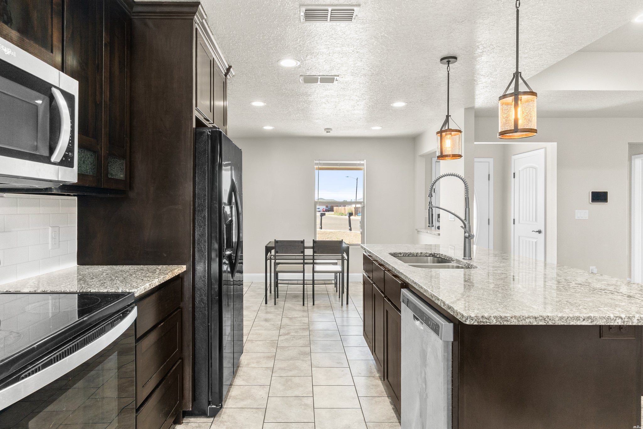 232 Sombrero Road Clovis, NM 88101 - Photo 9 of 23 Gallery Image 9