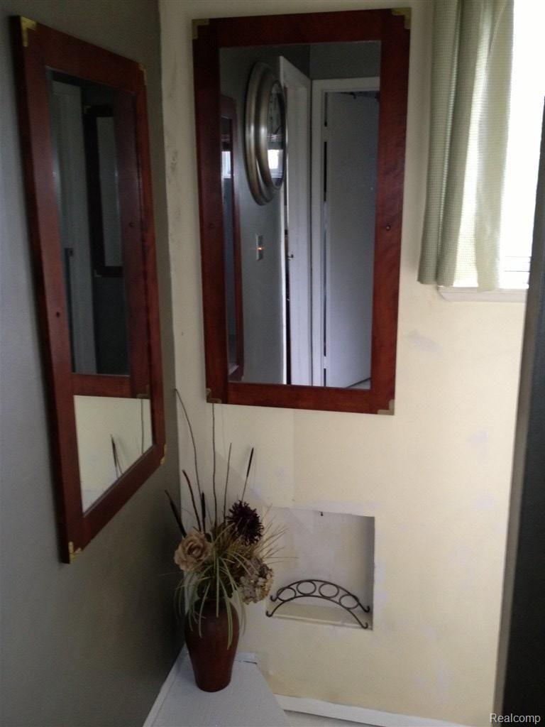 47794 Greenview Road Utica, MI 48317 - Photo 12 of 15 green13.jpeg