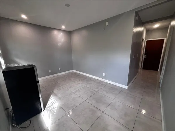 $1,450 | 319 West 28th Street, Unit 15, Miami Beach, FL 33140
