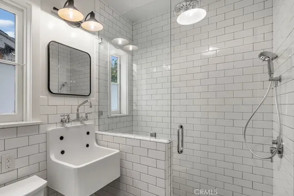 $749,000 | 1525 Orizaba Avenue, Long Beach, CA 90804