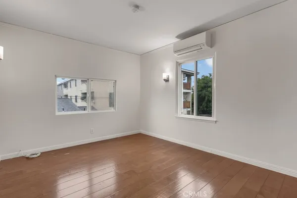 $749,000 | 1525 Orizaba Avenue, Long Beach, CA 90804