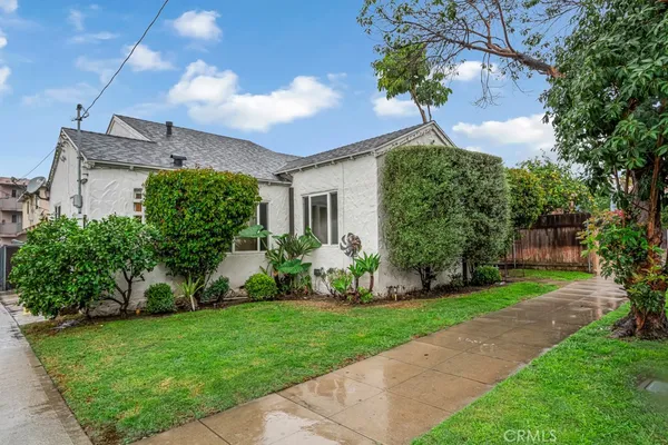 $749,000 | 1525 Orizaba Avenue, Long Beach, CA 90804