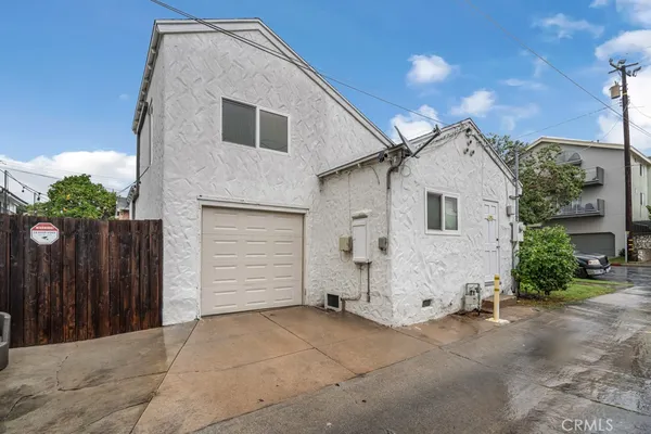 $749,000 | 1525 Orizaba Avenue, Long Beach, CA 90804