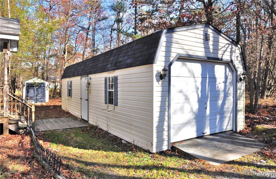 3218 Willow Grove Road Pocono Summit, PA 18346 - Photo 19 of 22 Gallery Image 19