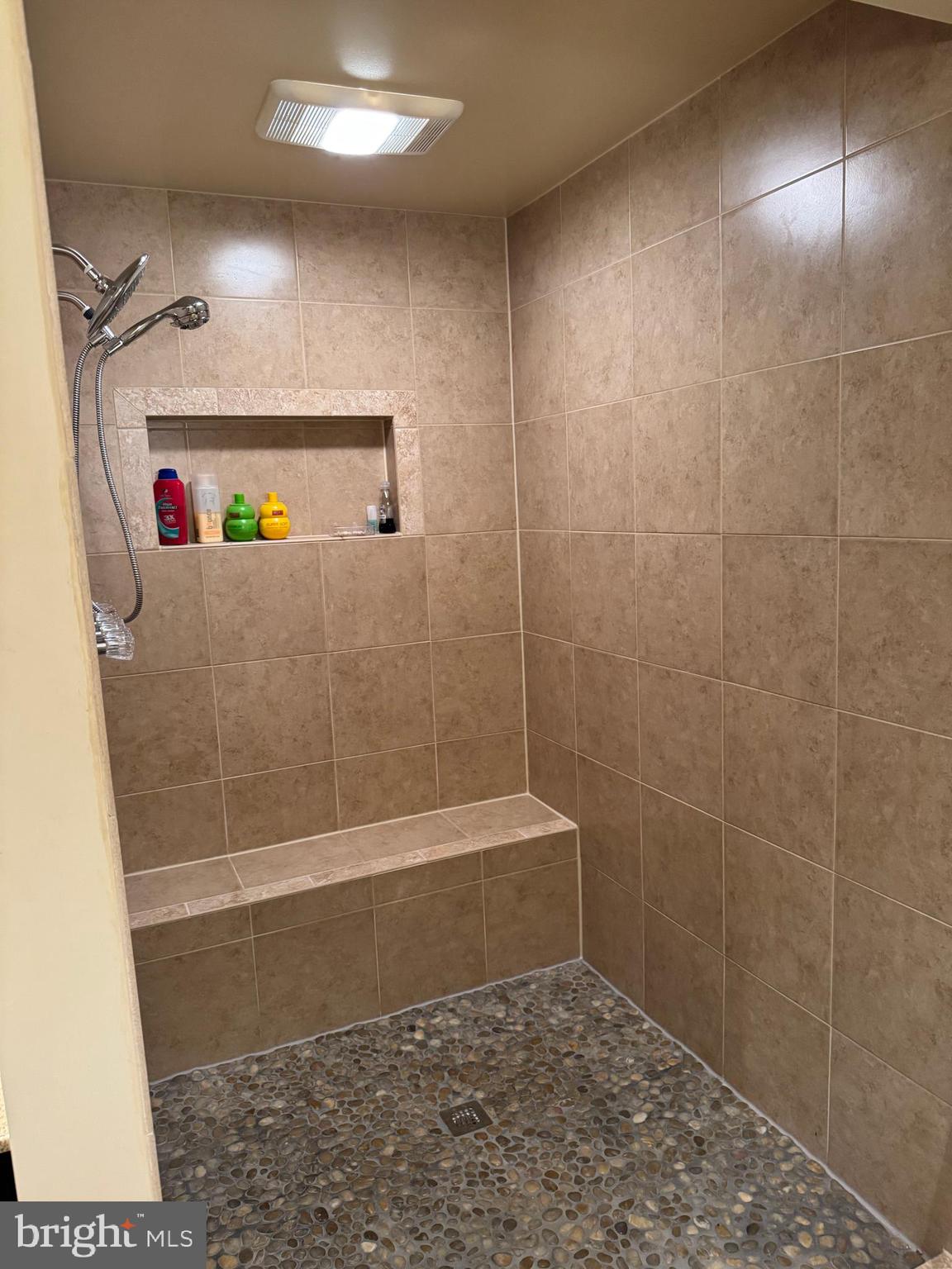 126 Broadstone Street Lancaster, PA 17603 - Photo 31 of 37 a bathroom with a shower