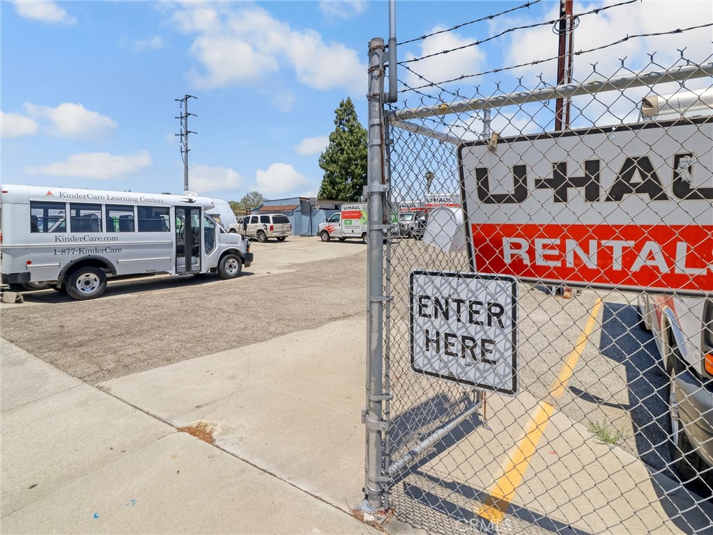 424 South Lemon Avenue Walnut, CA 91789 - Photo 6 of 42