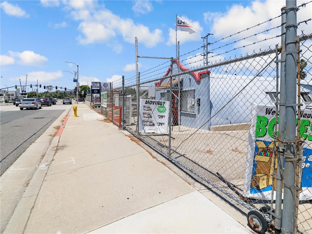 424 South Lemon Avenue Walnut, CA 91789 - Photo 7 of 42