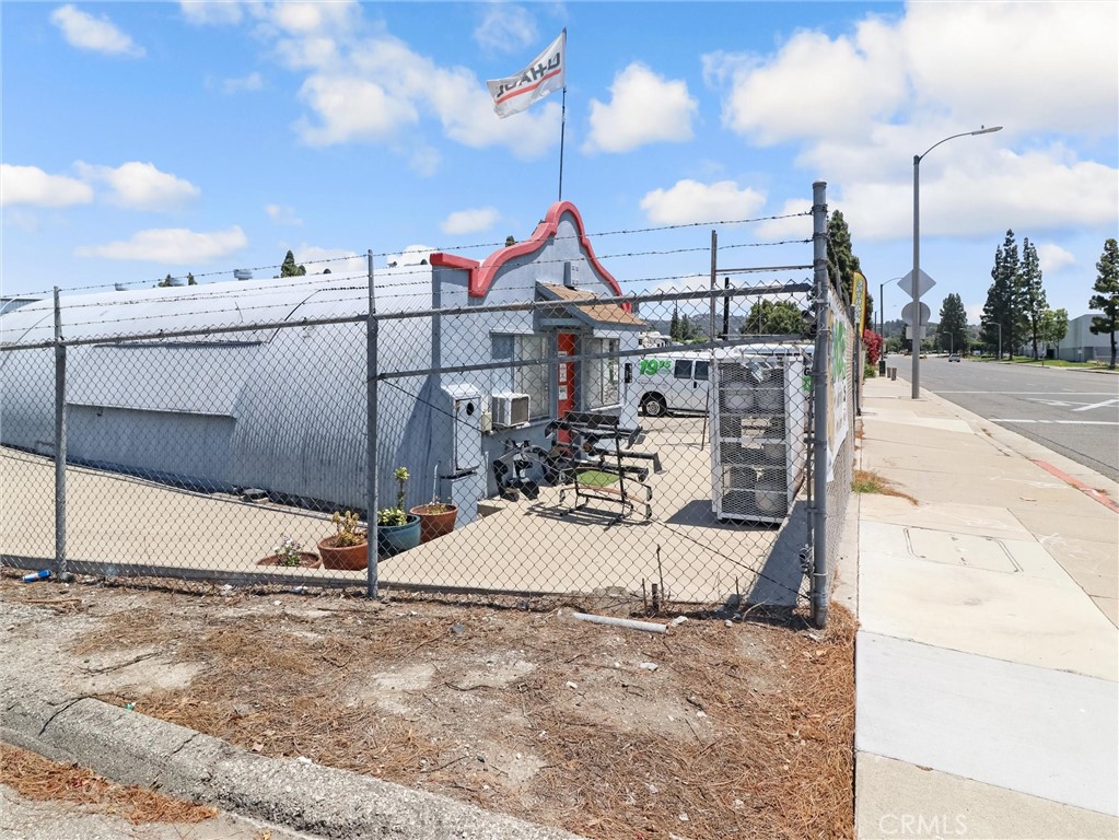 424 South Lemon Avenue Walnut, CA 91789 - Photo 9 of 42