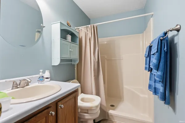 $229,900 | 2108 Portage Pass, Auburn, IN 46706