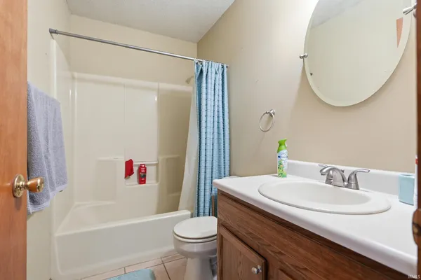 $229,900 | 2108 Portage Pass, Auburn, IN 46706