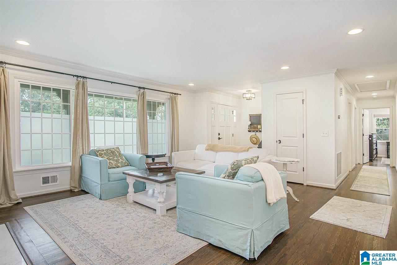 3164 Dolly Ridge Drive Birmingham, AL 35243 - Photo 5 of 44