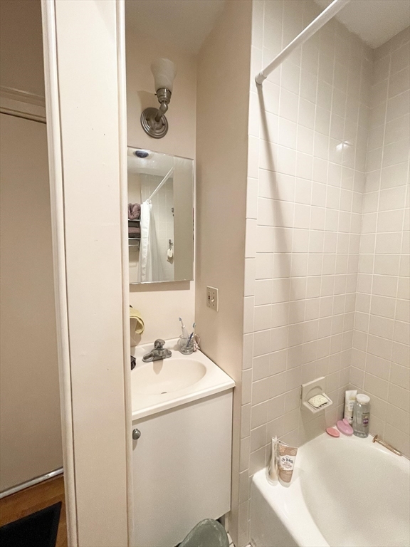 29 Anderson Street, Unit 2 Boston, MA 02114 - Photo 15 of 18