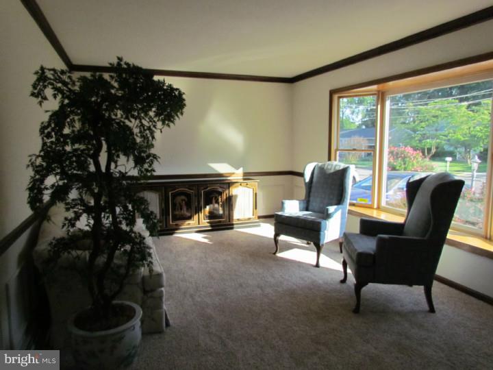 34 Saranac Road Hamilton, NJ 08619 - Photo 3 of 23